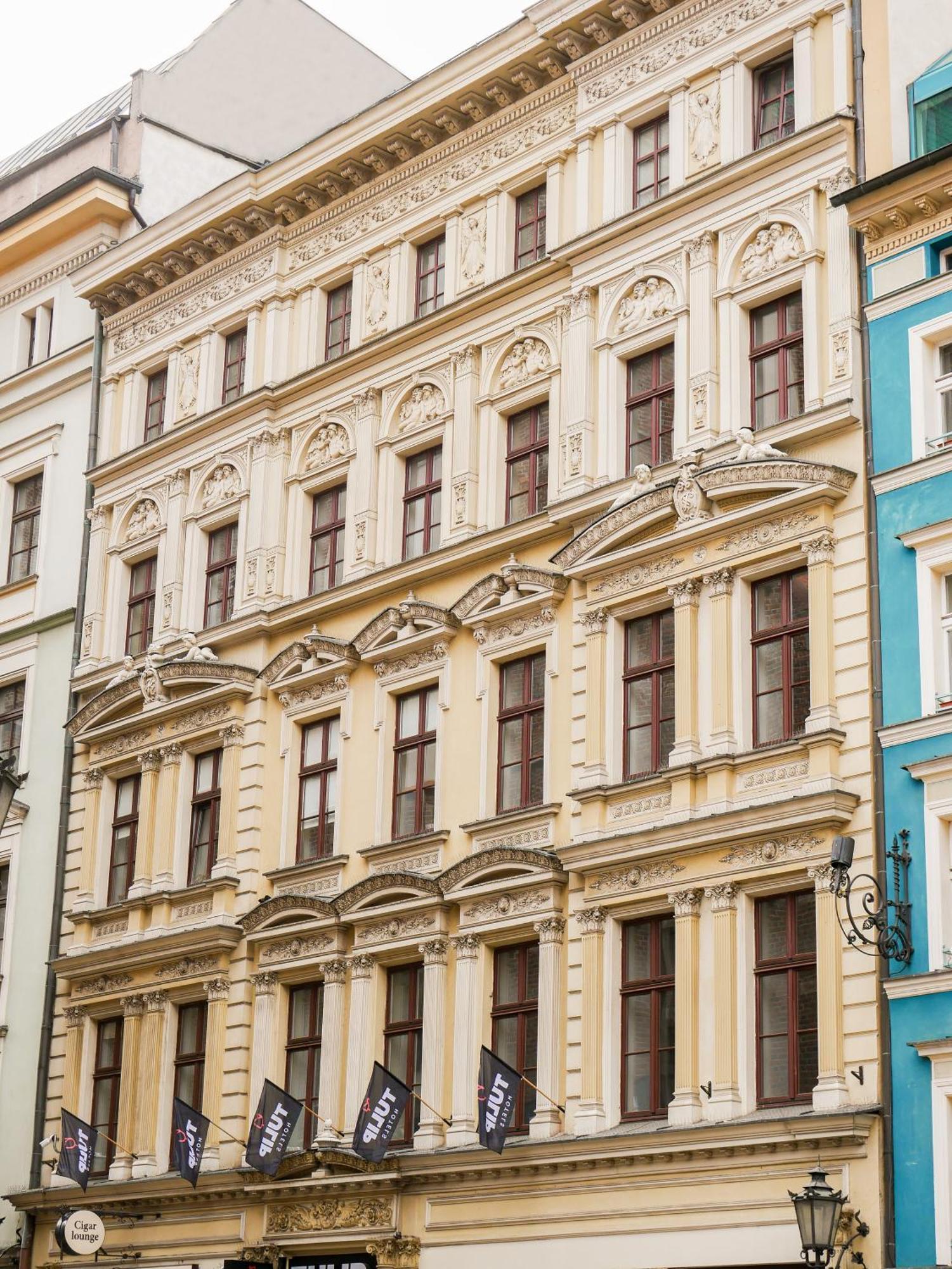 Tulip Hotels - Wroclaw Patio Exterior photo